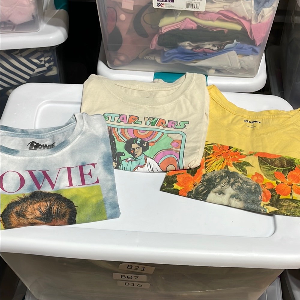 Old navy pck of 3 tshirts